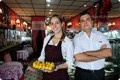 Restaurace se stoly a zahrádkou