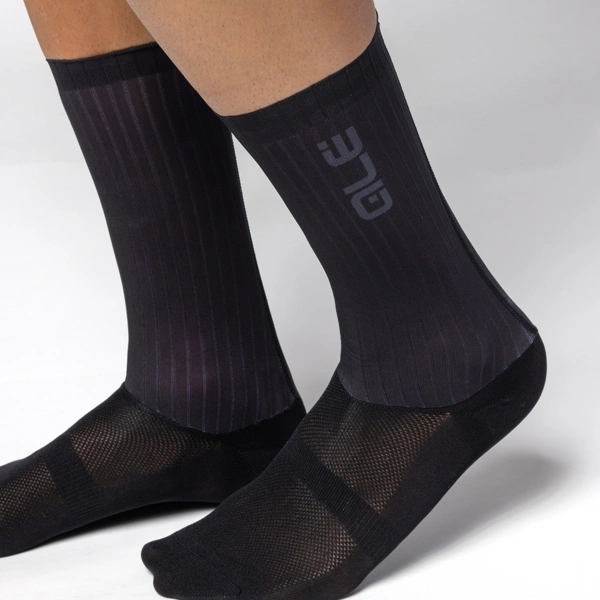 Aerodynamické cyklistické ponožky ALÉ FLUIDA ACCESSORI - Velikost L/44-47