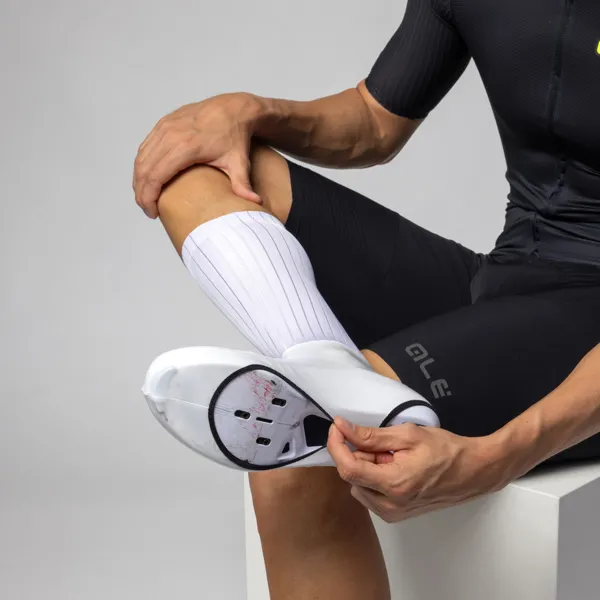 Aerodynamické návleky na tretry ALÉ WHIZZY SHOECOVER - Velikost XL/44-46