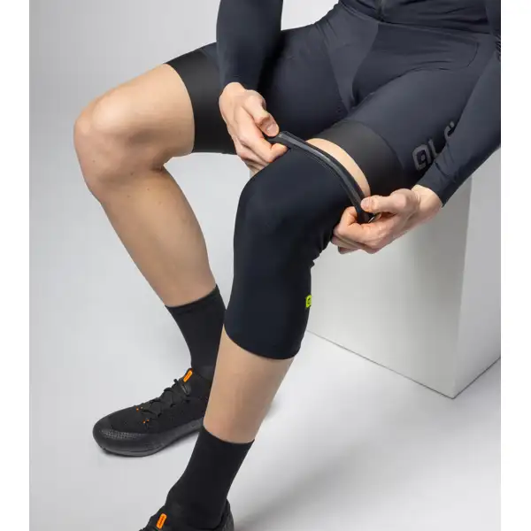 Cyklistické návleky na kolena ALÉ TERMICO - Velikost ONE SIZE