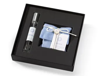Dárková sada SACHET KIT s vůní LINEN BUDS - parfém 10 ml + vonný sáček