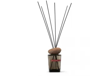Difuzér s tyčinkami a dřevěným víčkem ve tvaru oblázku s vůní DOLCE ROMA XXI - 5000 ml