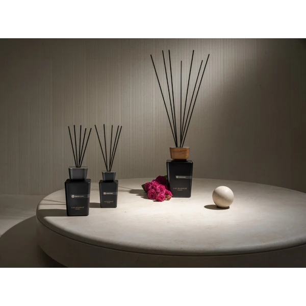 Difuzér s tyčinkami s vůní KASHAN OUDH - 1000 ml