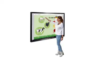 Dotykový LCD displej 55" na stěně