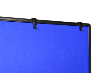 Háčky na upevněné flipchartových bloků na moderační tabule