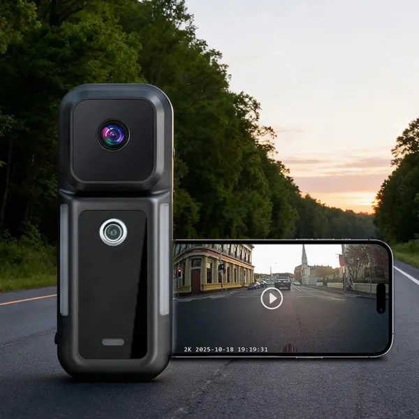 Inteligentní zadní světlo s kamerou NT301
