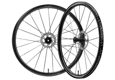 Karbonová kola RAW CS (33 mm), FFWD/CS 2:1, GlossyBlack, plášť - Shimano 11/12sp