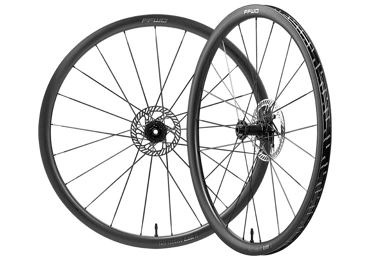Karbonová kola RAW CS (33 mm), FFWD/CS 2:1, MattBlack, plášť - Shimano 11/12sp