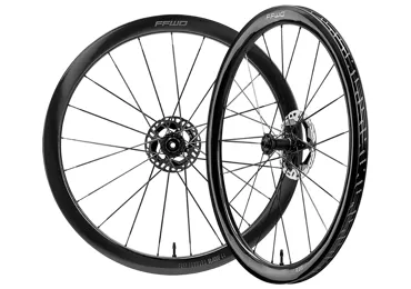 Karbonová kola RAW CS (44 mm), FFWD/CS 2:1, GlossyBlack, plášť - Shimano 11/12sp
