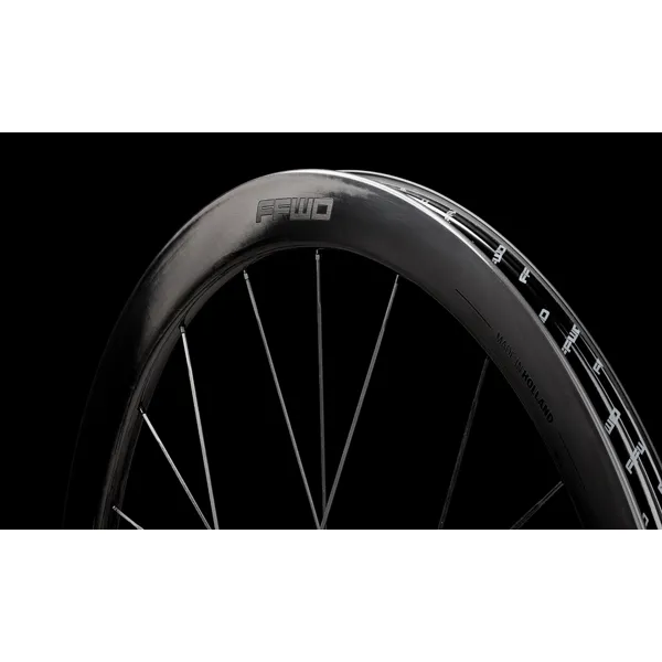 Karbonová kola RAW CS (44 mm), FFWD/CS 2:1, GlossyBlack, plášť - Shimano 11/12sp