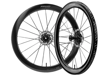 Karbonová kola RAW CS (55 mm), FFWD/CS 2:1, GlossyBlack, plášť - Campagnolo 9-12sp