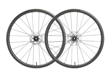 Karbonová kola RYOT33 V2 (33 mm), DT240 2:1, plášť - SRAM XDR 12sp