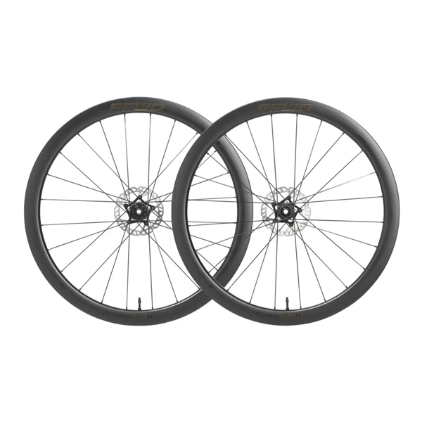 Karbonová kola RYOT44 V2 (44 mm), DT240 2:1 EXP, plášť - SRAM XDR 12sp