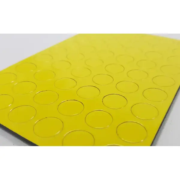 Obrázek pro LEG-7443105 Magnetické kolečka žluté 10 mm