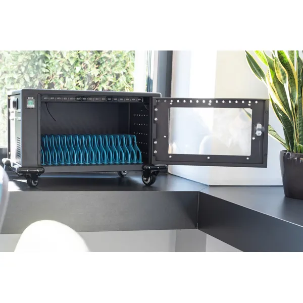 Mobilní nabíjecí skříň pro 16 tabletů nebo notebooků s USB-C