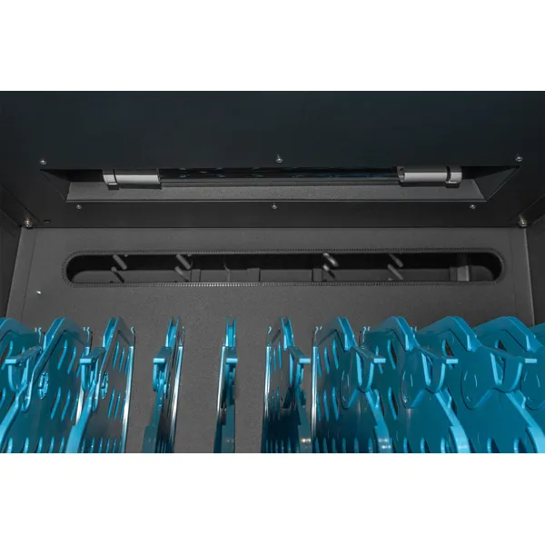 Mobilní nabíjecí skříň pro 30 notebooků s UV-C desinfekcí