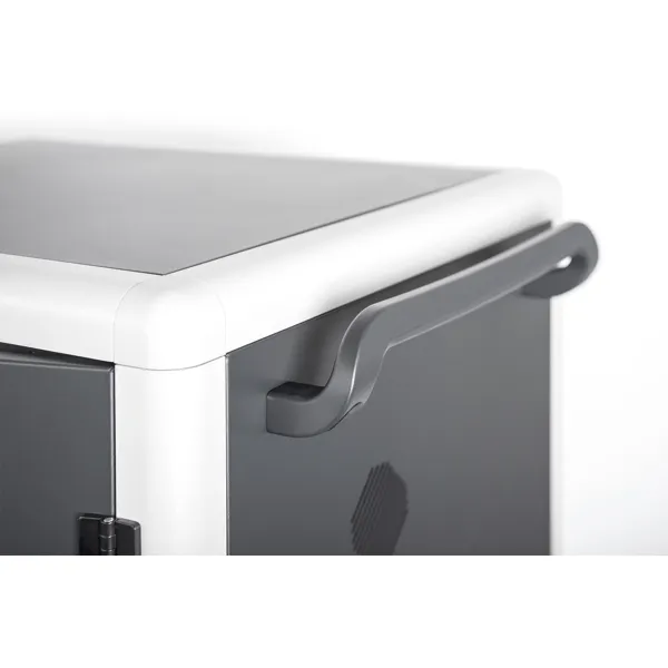 Mobilní nabíjecí skříň pro 30 notebooků s UV-C desinfekcí