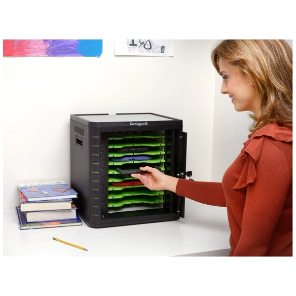 Nabíjecí a synchronizační skříň pro 10 tabletů