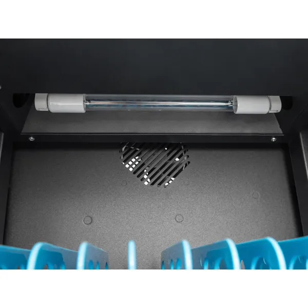 Nabíjecí skříň pro 10 tabletů nebo notebooků s USB-C a UV-C desinfekcí
