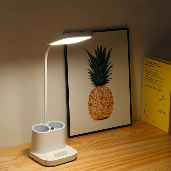 Platinet PDL008 stolní LED lampa 5W stmíbatelná, integrovaná baterie 2400mAh, USB port, bílá