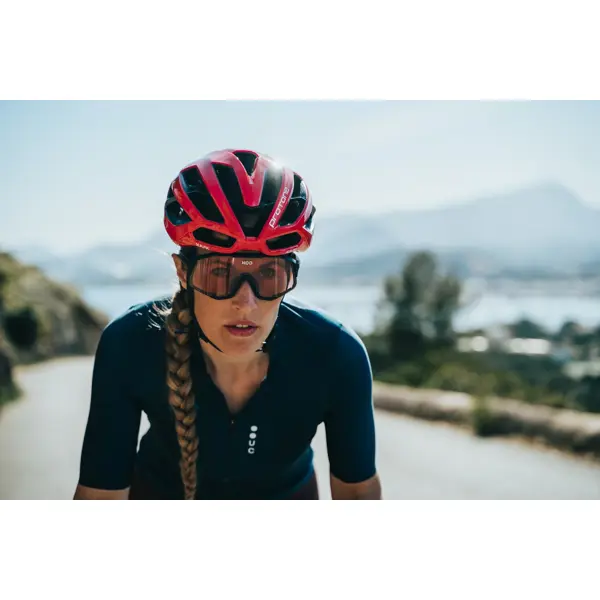 Protone Icon WG11 Red - Velikost M (52-58)