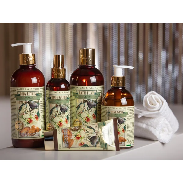 Rudy Profumi Parfémovaný sprej na tělo s vůní VANILLA & ALMOND - 200 ml