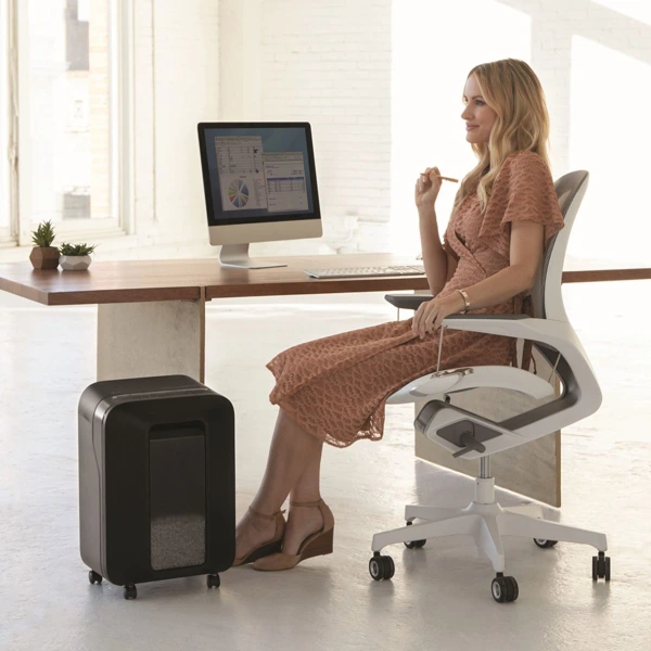 Skartovač Fellowes LX 201 černý
