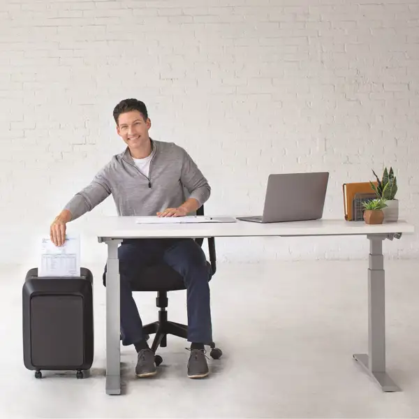 Skartovač Fellowes LX 210