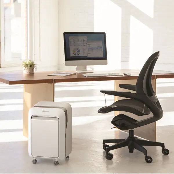 Skartovač Fellowes LX 211 bílý