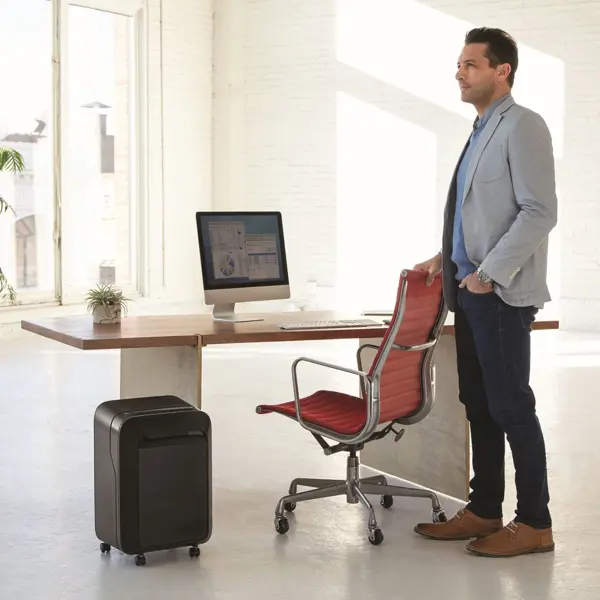 Skartovač Fellowes LX 211 černý