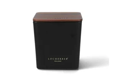 Vonná svíčka v černém skle s dřevěným víčkem s vůní ARAMAIK - 500 g