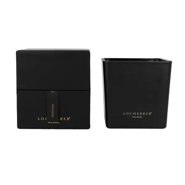 Vonná svíčka v černém skle s dřevěným víčkem s vůní ARAMAIK - 500 g