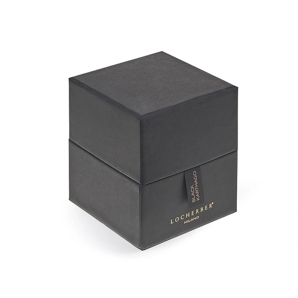 Vonná svíčka v černém skle s dřevěným víčkem s vůní BLACK KARTHAGO - 500 g