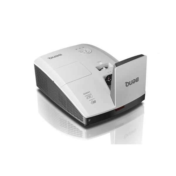 WXGA projektor BenQ MW855UST+ s ultra krátkou projekční vzdáleností